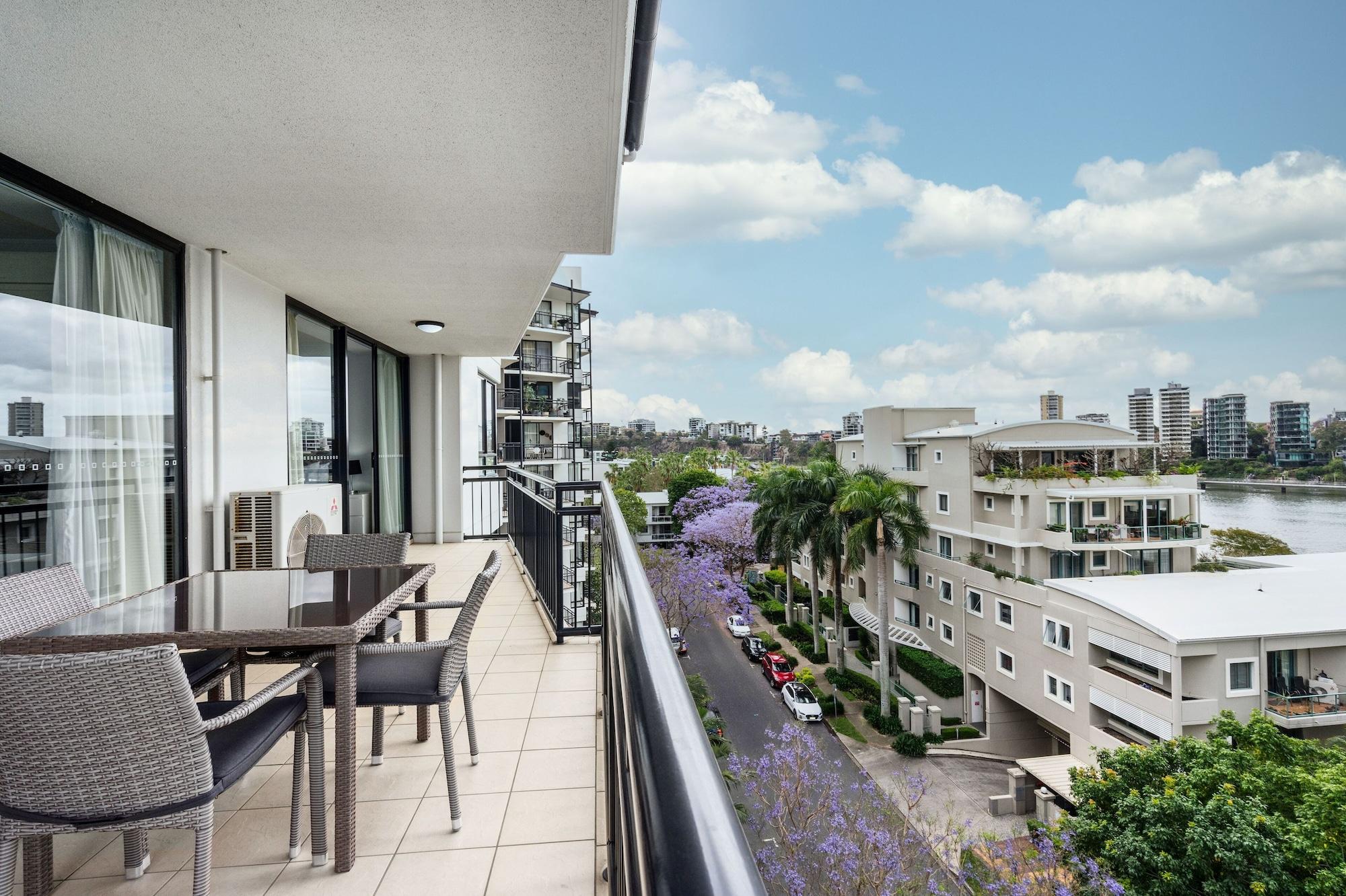 The Docks On Goodwin Aparthotel Brisbane Exterior photo